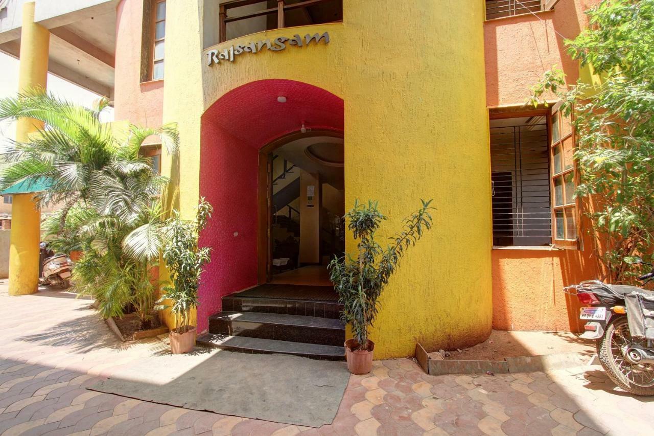 Hotel Rajsangam International Badami Bagian luar foto